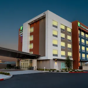 Express & - Vegas - E Tropicana By Ihg לאס וגאס