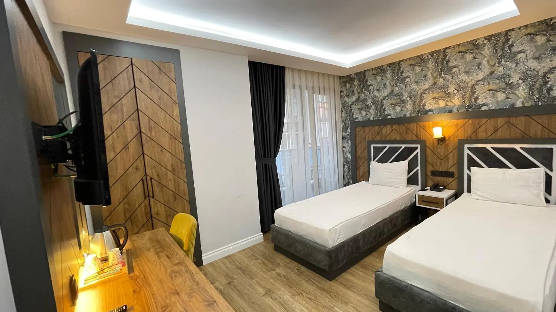 Grand Nergiz Otel Αττάλεια 3*,